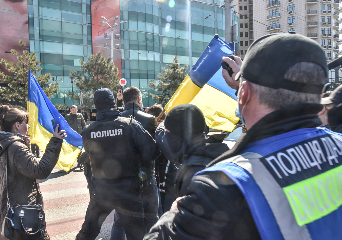 В Одессе состоялся митинг против завышенных коммунальных тарифов
